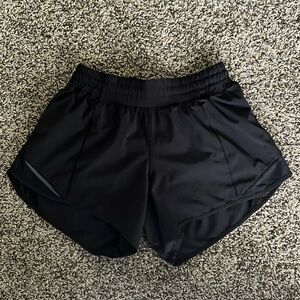 Lululemon 4in hotty hot shorts. Black. Size 4.
